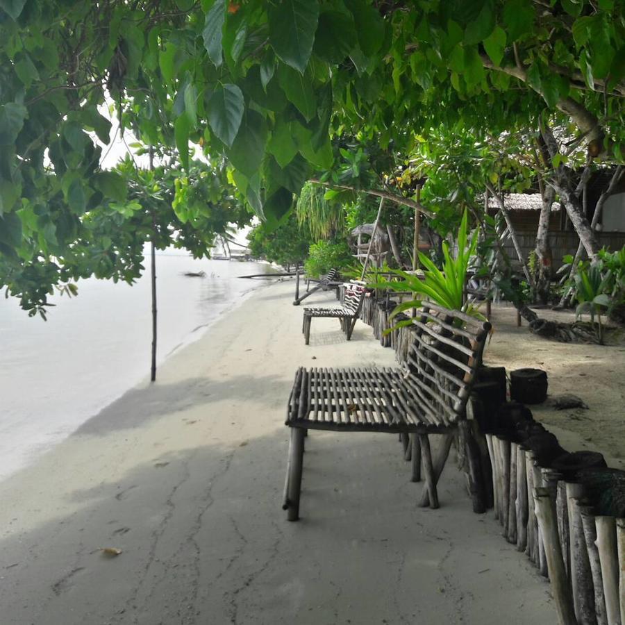 شقة مامبترون هومستاي Pulau Mansuar المظهر الخارجي الصورة